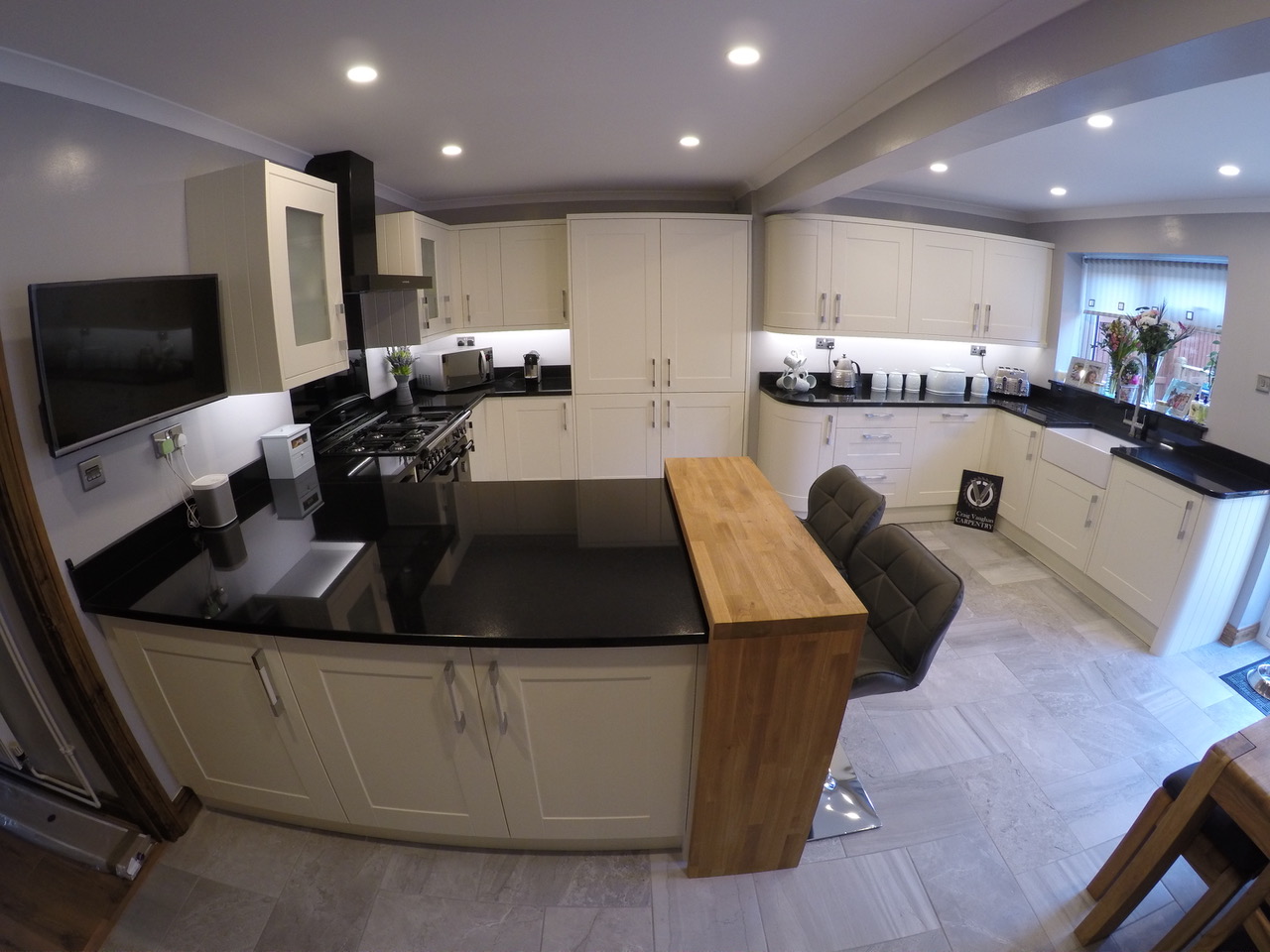 PONTPRENNAU – WREN KITCHEN