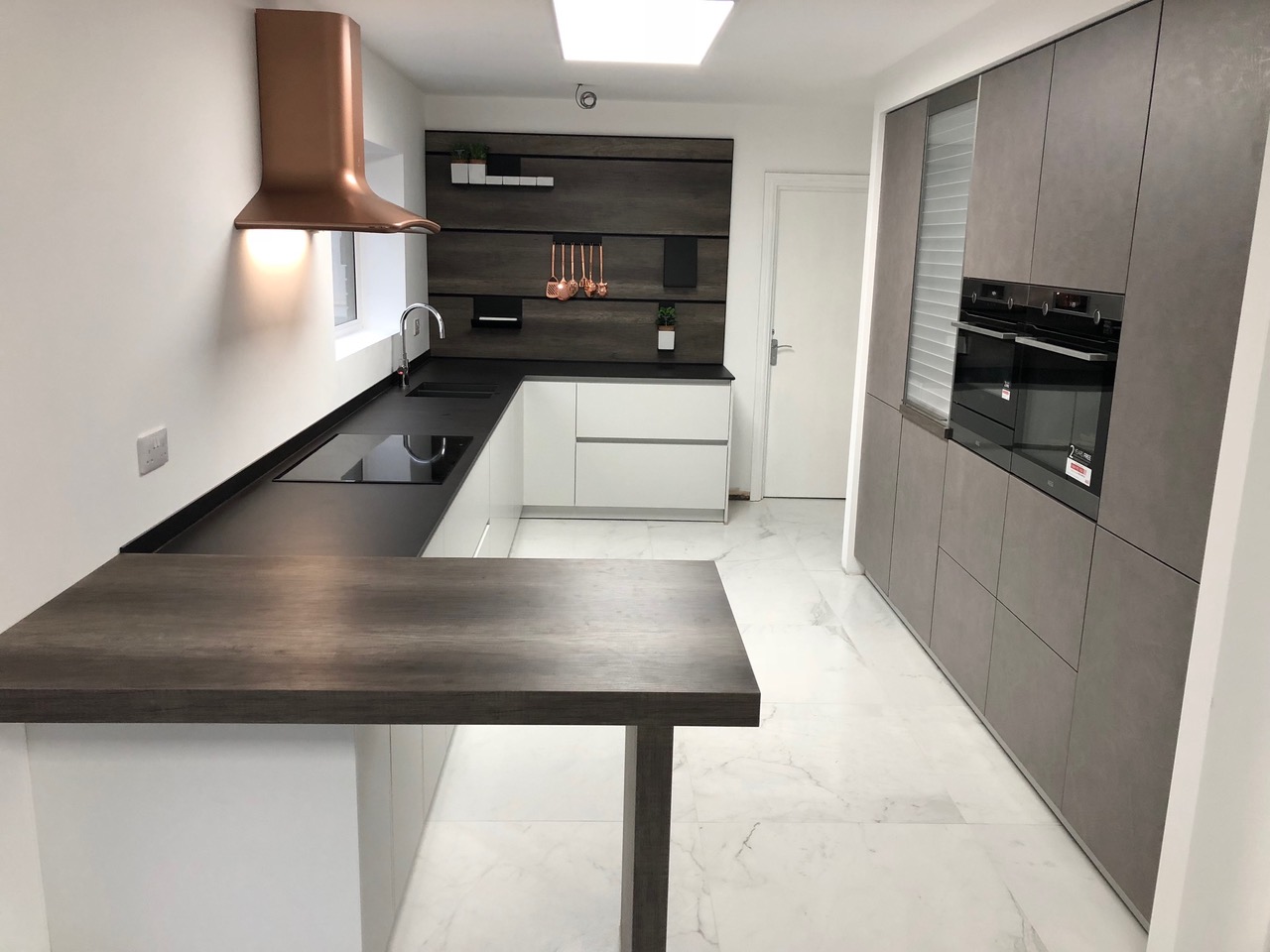 BLAENGARW – SCHULLER KITCHEN