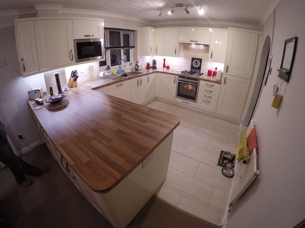 Llantwit Major – Wren Kitchen
