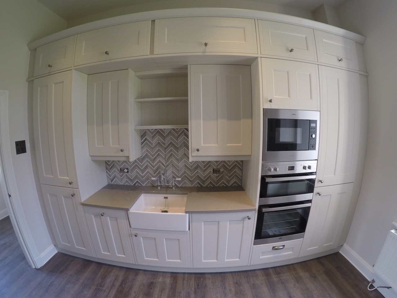 CEFN MABLY – WREN KITCHEN